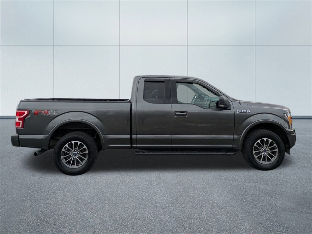 2018 Ford F-150 XLT photo 2
