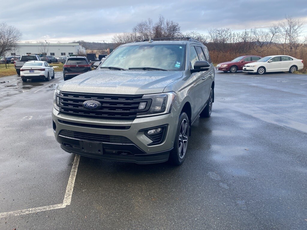 2019 Ford Expedition Limited photo 2