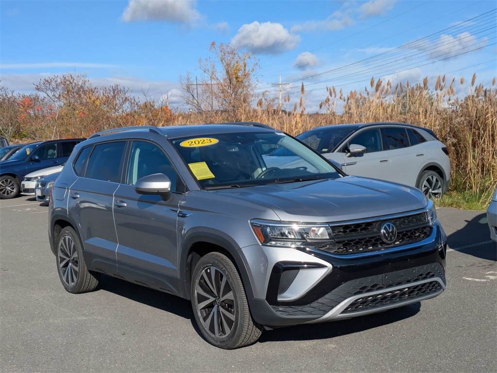 2023 Volkswagen Taos SUV  2023 Volkswagen Taos SUV
