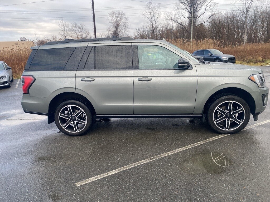 2019 Ford Expedition Limited photo 3