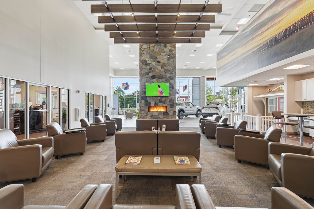 Customer waiting lounge at McGee Toyota of Hanover, Massachusetts