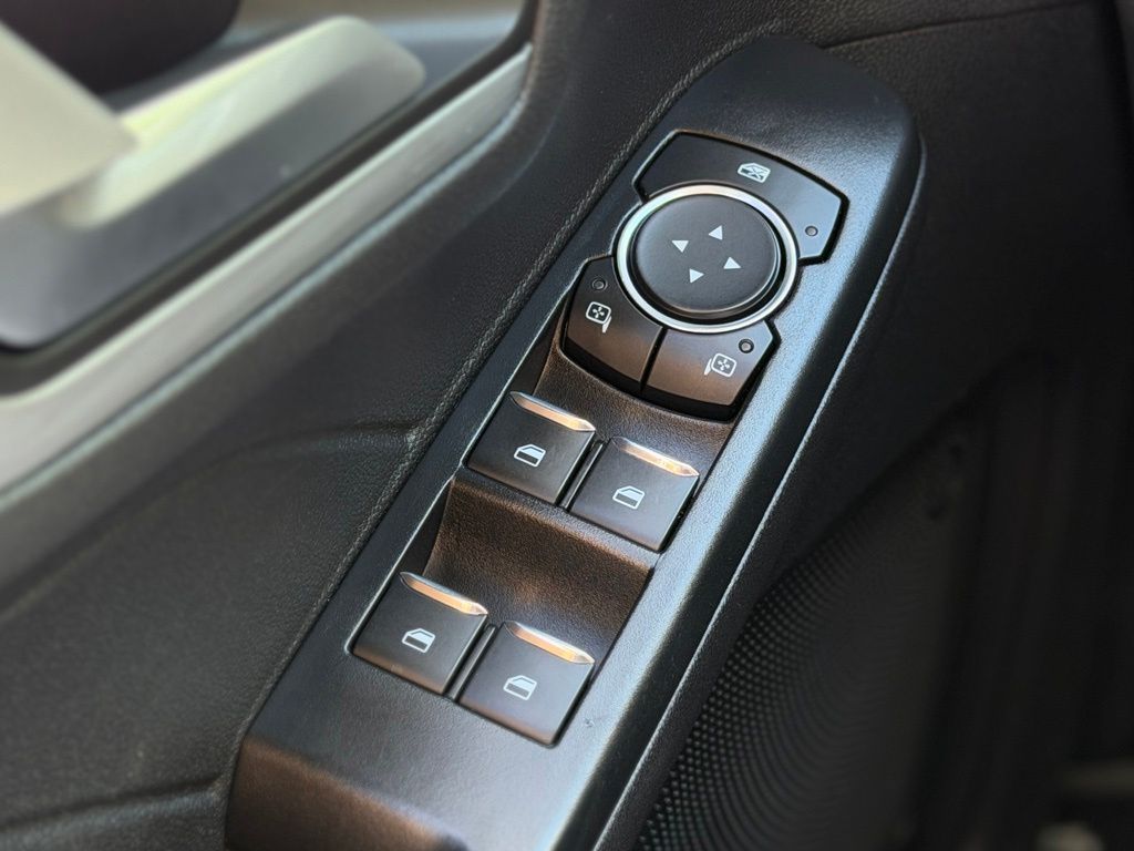 2025 Ford Escape Platinum - Photo 20