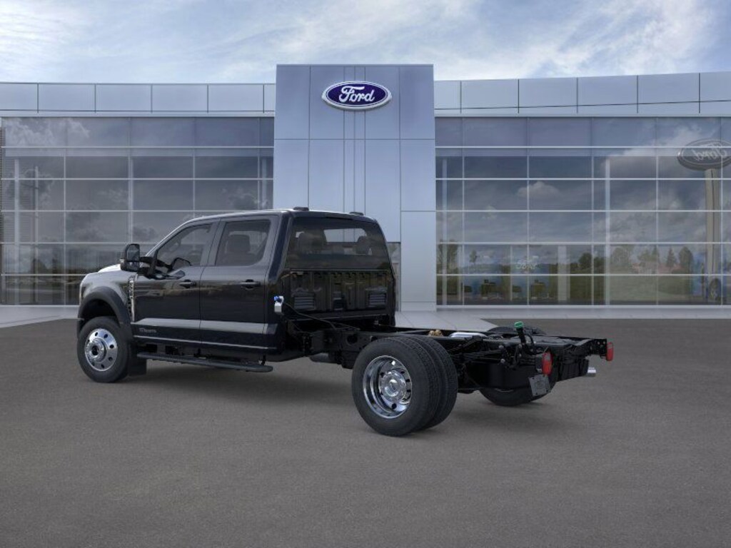 New 2026 Ford F-550SD Lariat Chassis