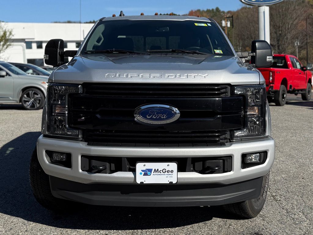 2019 Ford F-250 Lariat photo 2