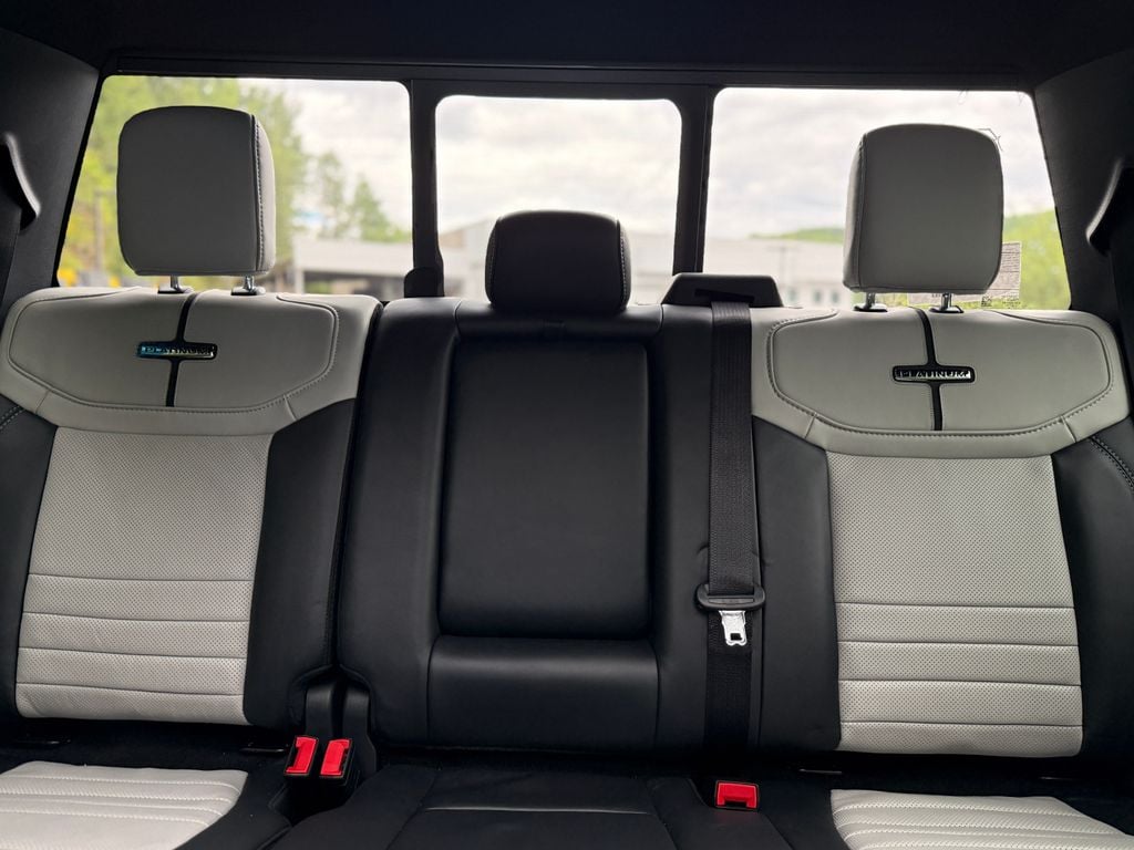 2025 Ford F-150 Lightning Platinum - Photo 32