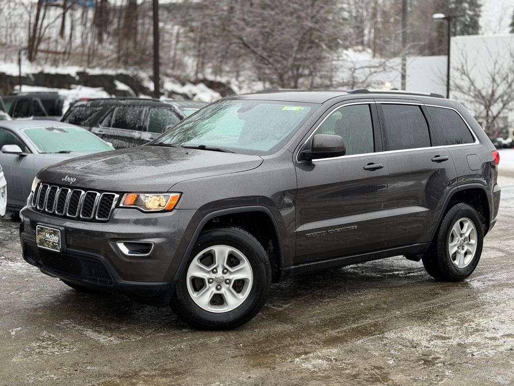 2017 Jeep Grand Cherokee Laredo E's photo