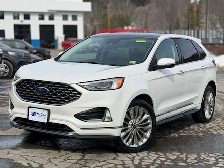 2022 Ford Edge Titanium SUV