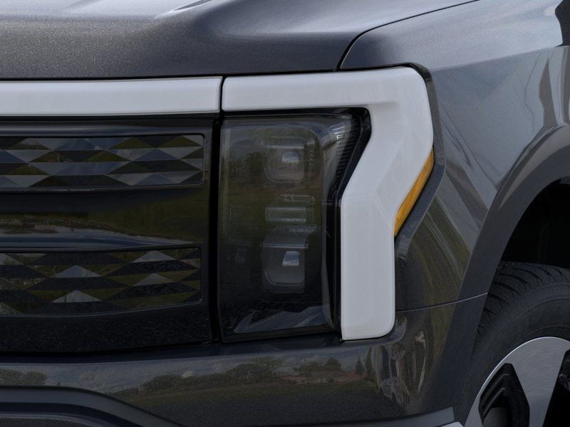 2025 Ford F-150 Lightning Platinum - Photo 51