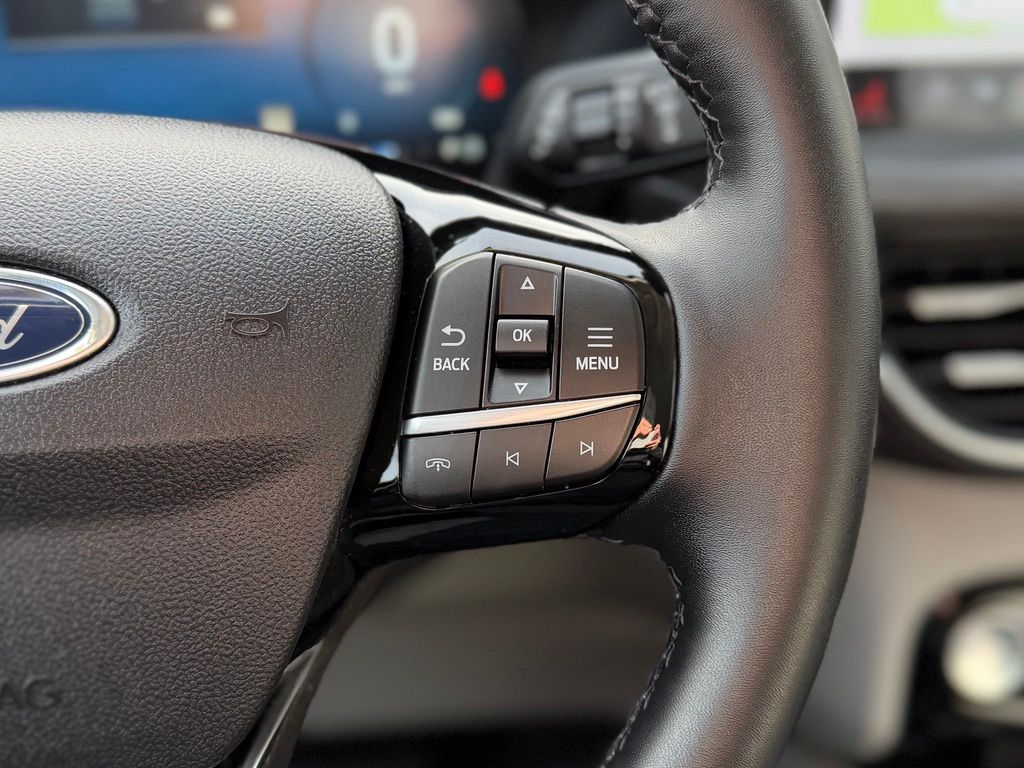 2025 Ford Escape Platinum - Photo 11