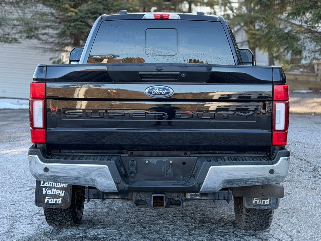 2021 Ford F-350 Lariat photo 3