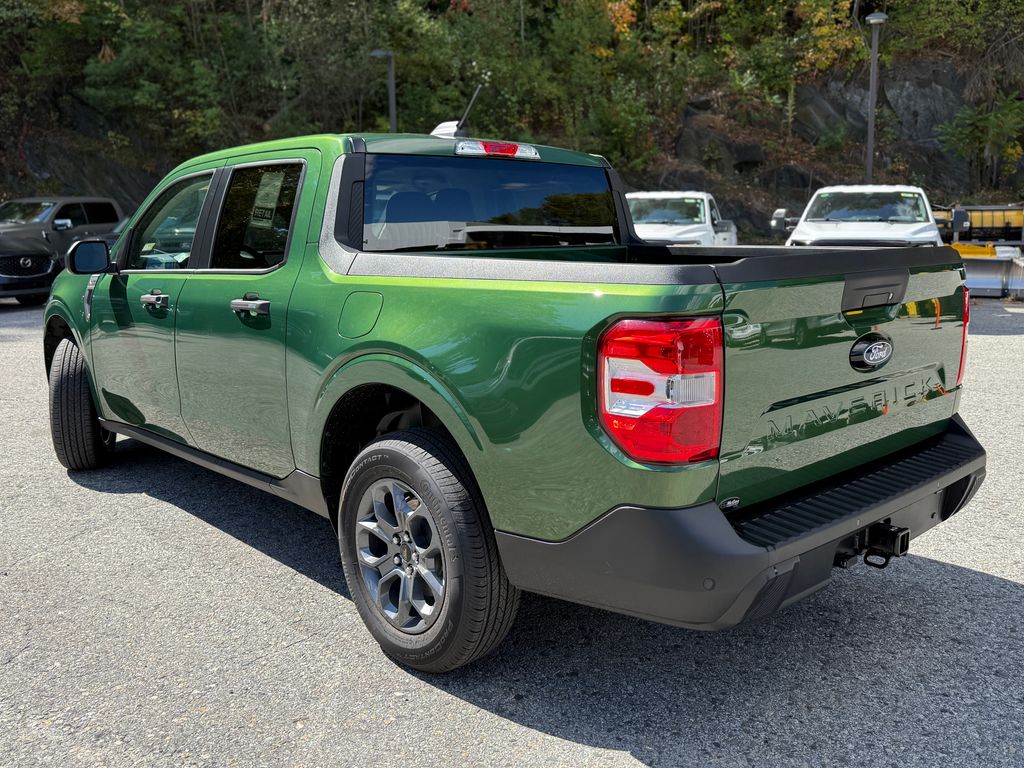 2025 Ford Maverick XLT photo 3