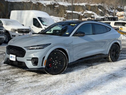 2025 Ford Mustang Mach-E GT CROSSOVERS