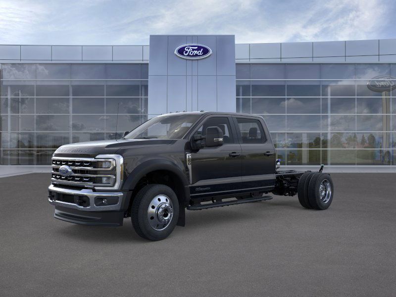 2026 Ford F-550 Super Duty Chassis Cab Lariat's photo