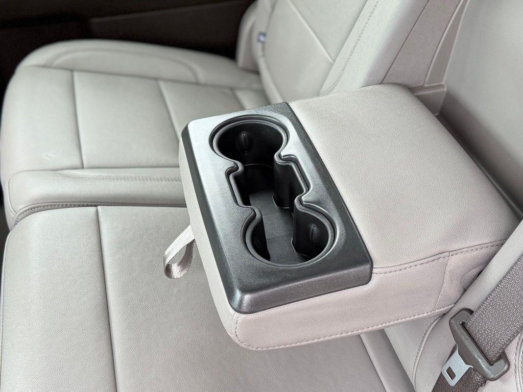 2025 GMC Sierra 1500 SLT - Photo 6
