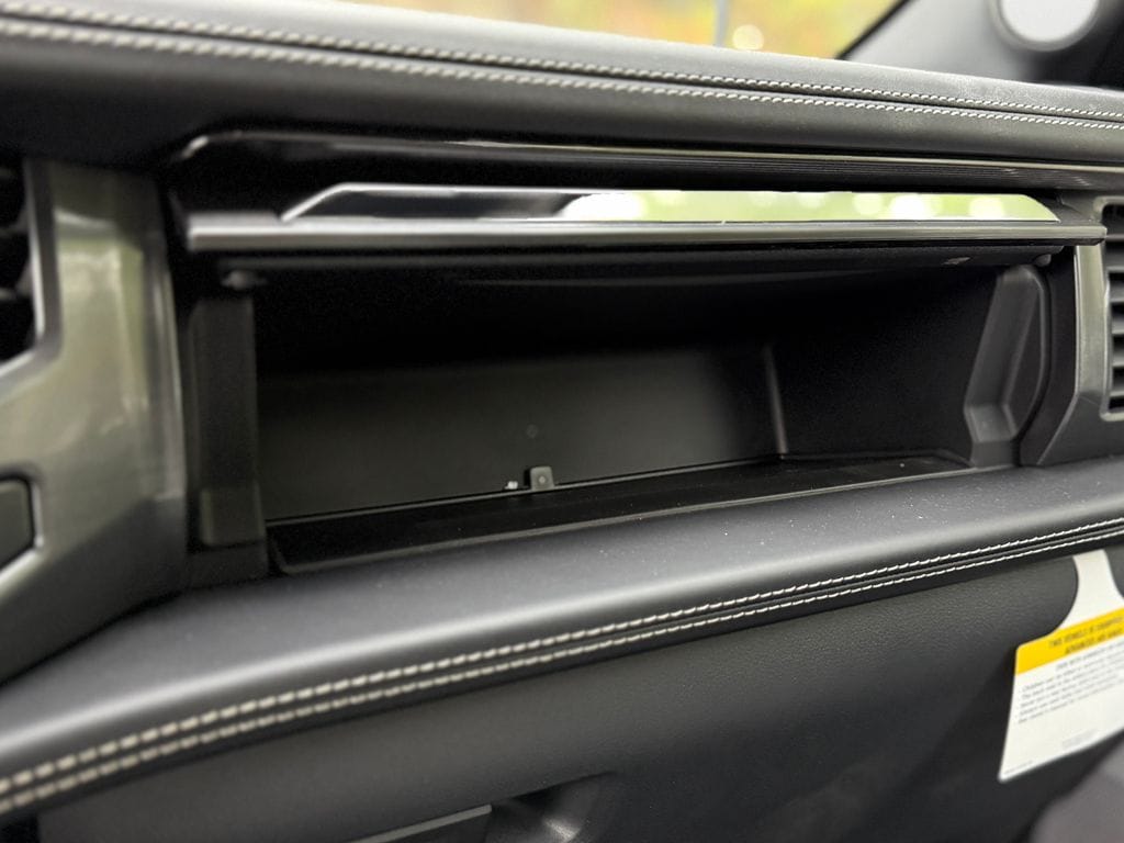 2025 Ford F-150 Lightning Platinum - Photo 25