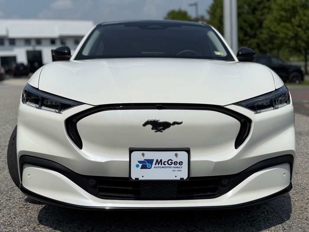 2023 Ford Mustang Mach-E Premium photo 2