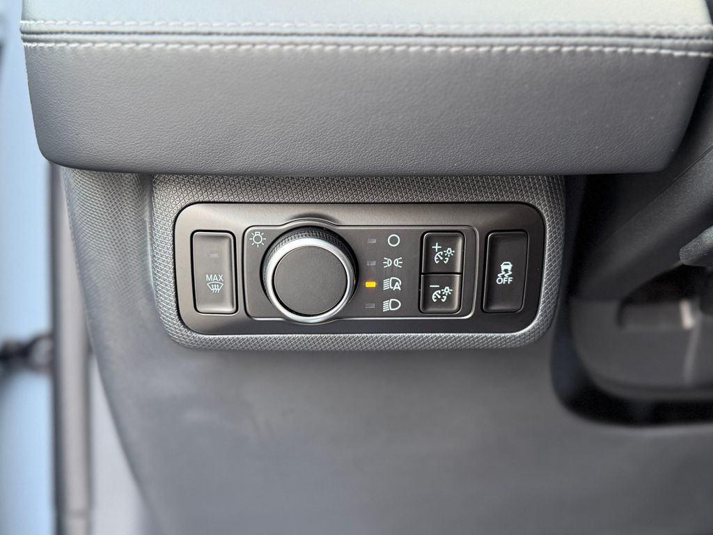 2025 Ford Mustang Mach-E Premium - Photo 22