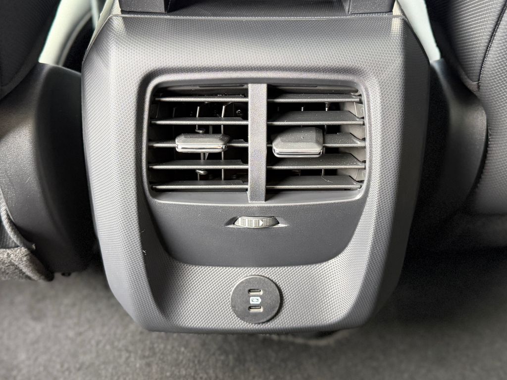 2025 Ford Mustang Mach-E Premium - Photo 8