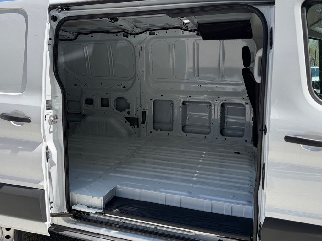 2026 Ford Transit Van Base - Photo 28