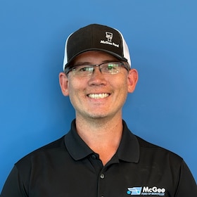Staff member Dustin T. from ID_098eb519d5fe