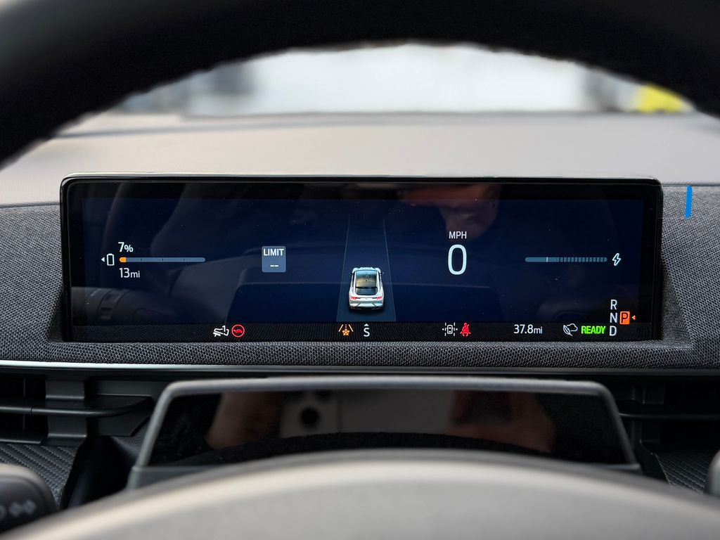 2025 Ford Mustang Mach-E Premium - Photo 13