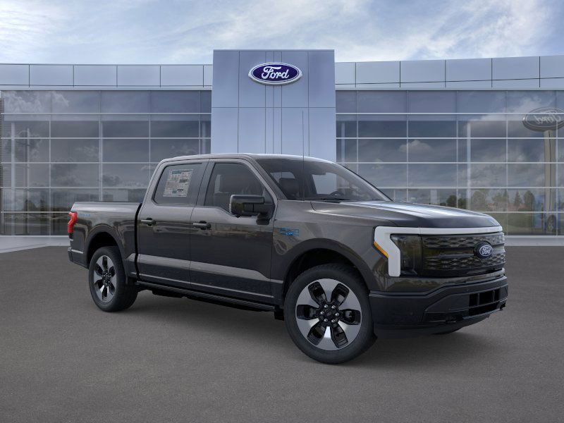 2025 Ford F-150 Lightning Platinum - Photo 40