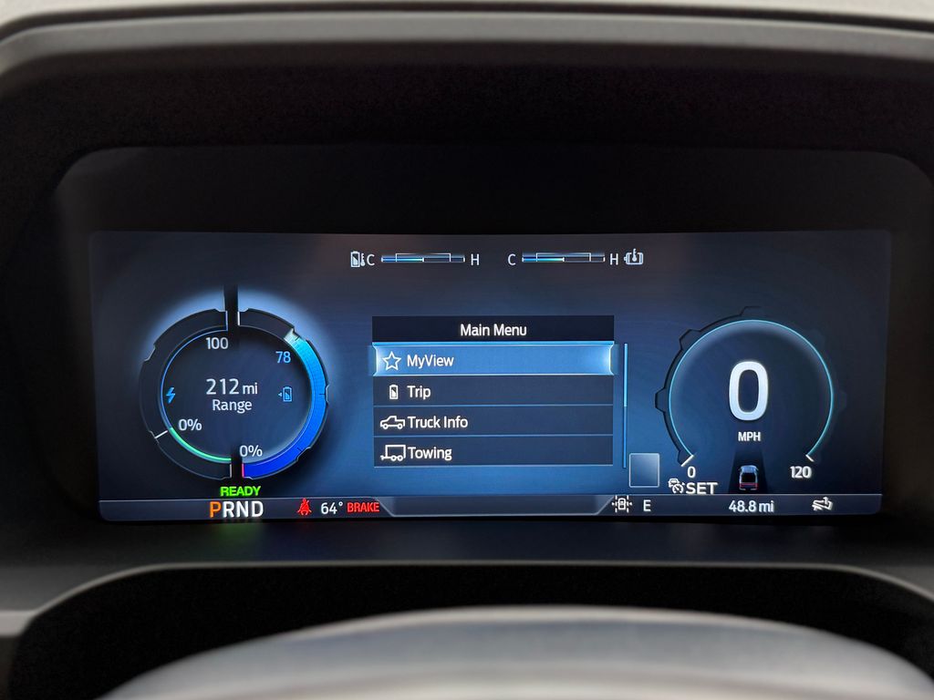 2025 Ford F-150 Lightning Platinum - Photo 33
