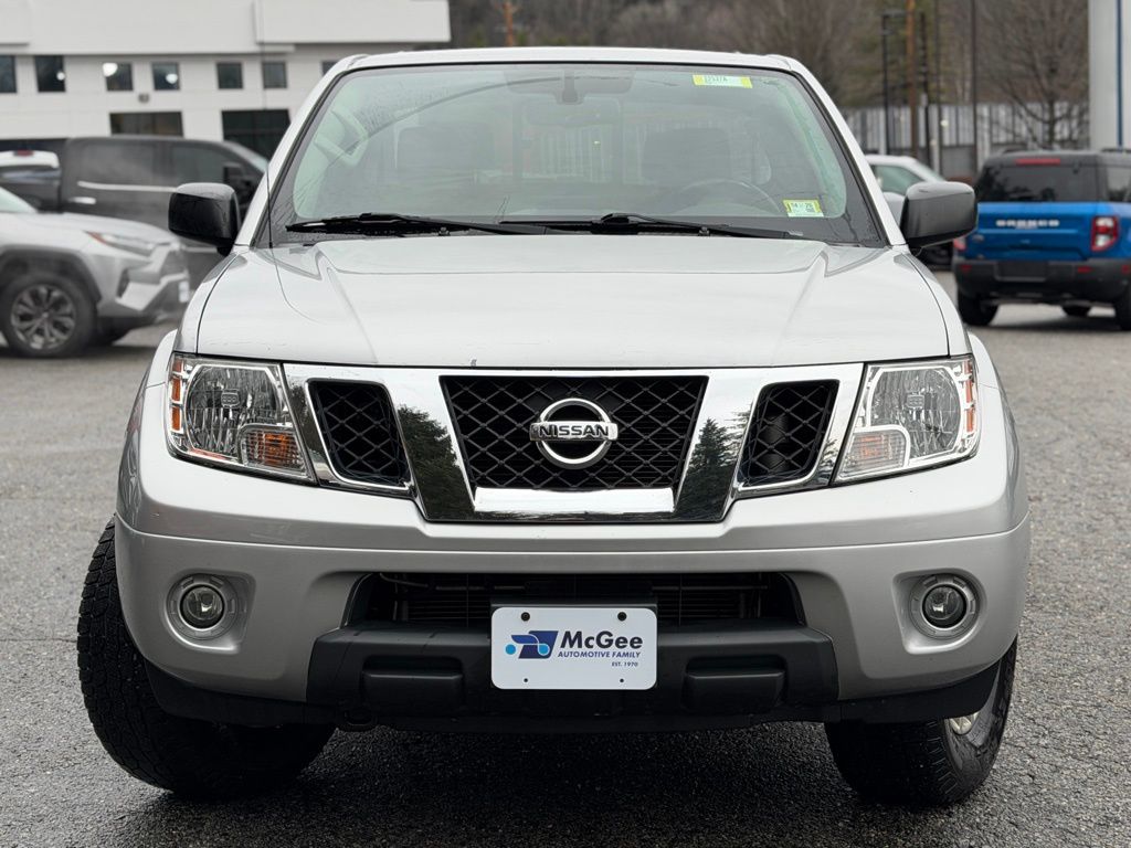 2019 Nissan Frontier SV photo 2