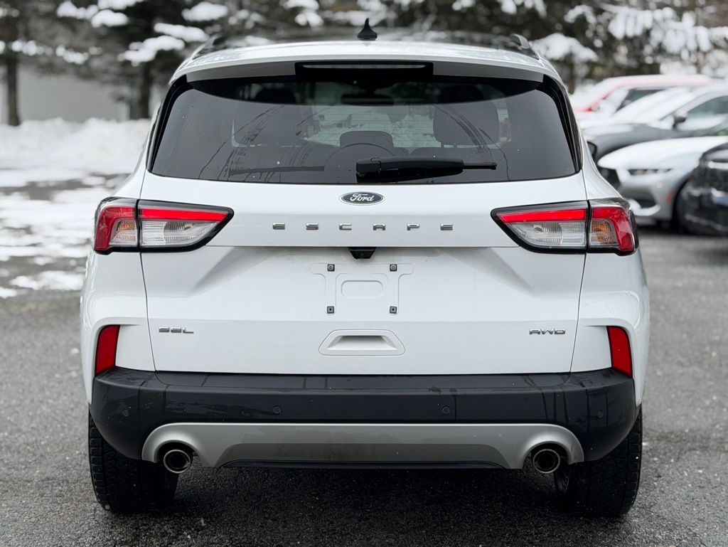 2021 Ford Escape SEL photo 2