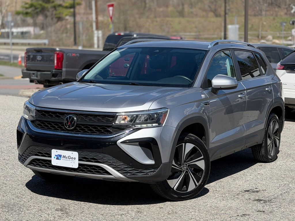 2024 Volkswagen Taos SE