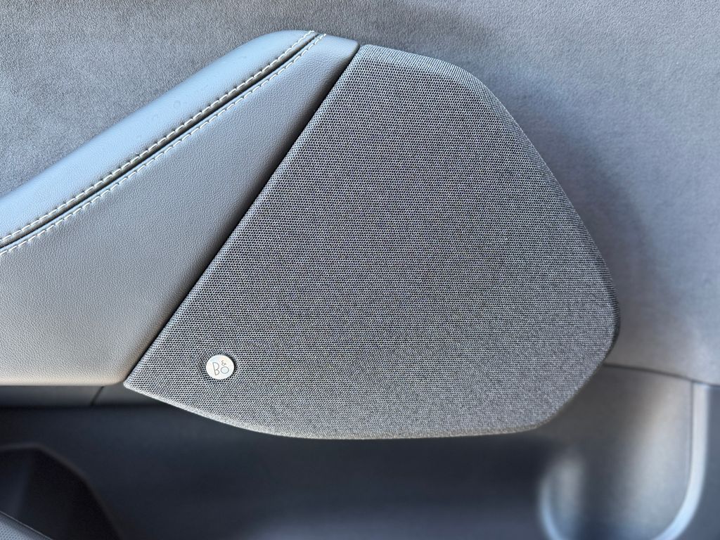 2025 Ford Mustang Mach-E GT - Photo 24