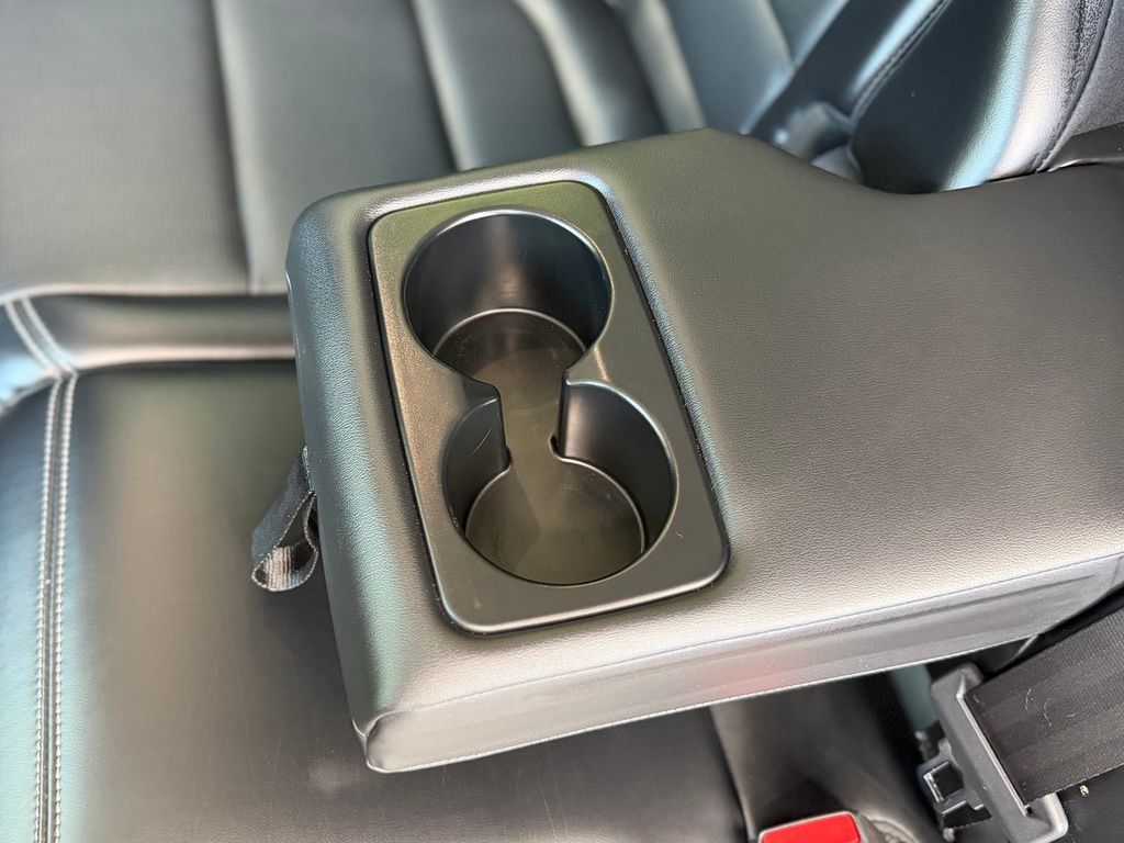 2025 Ford Escape Platinum - Photo 6
