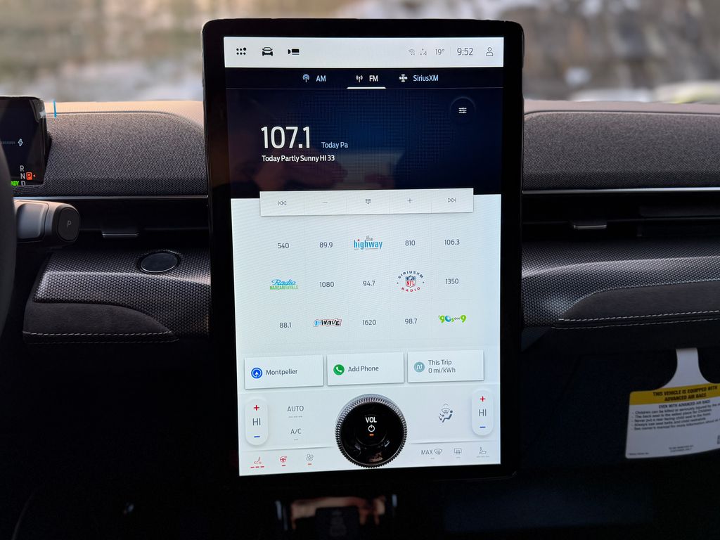 2025 Ford Mustang Mach-E GT - Photo 14