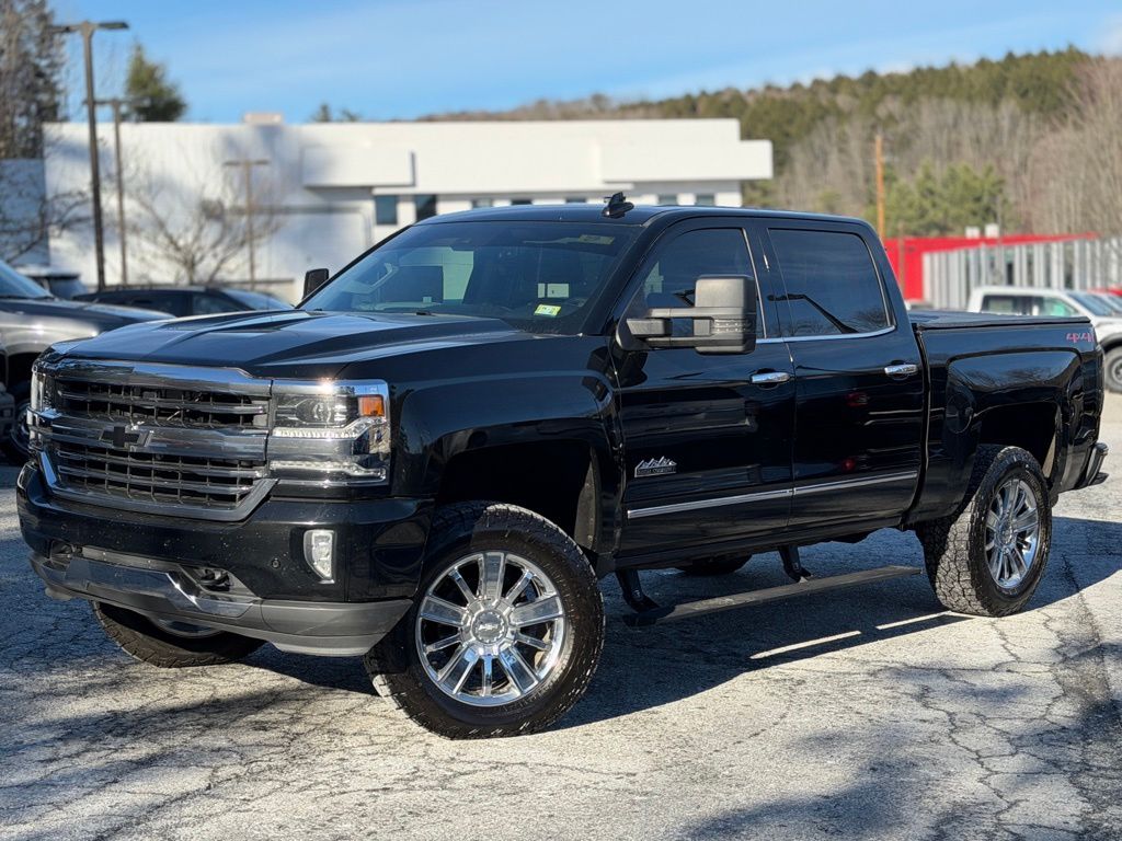 2018 Chevrolet Silverado 1500 High Country's photo