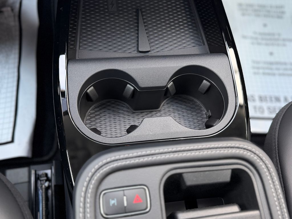2025 Ford Mustang Mach-E Premium - Photo 17