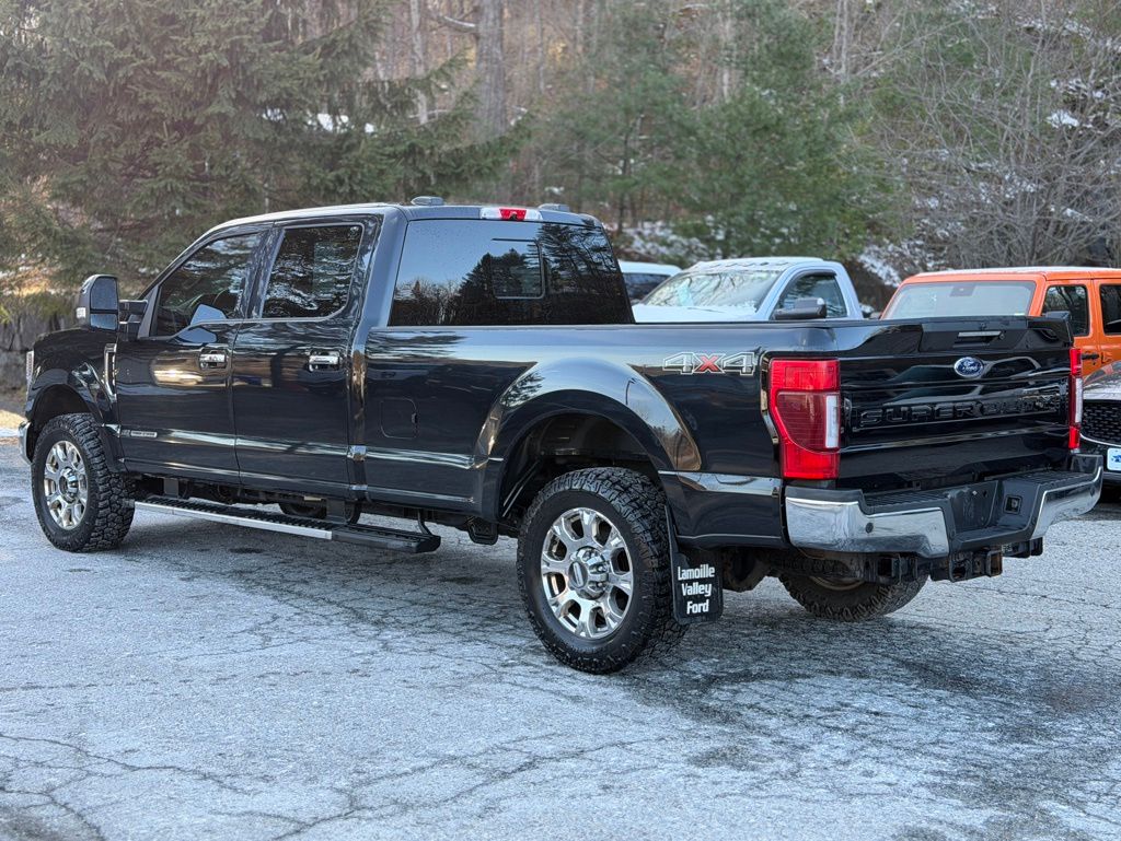 2021 Ford F-350 Lariat photo 2