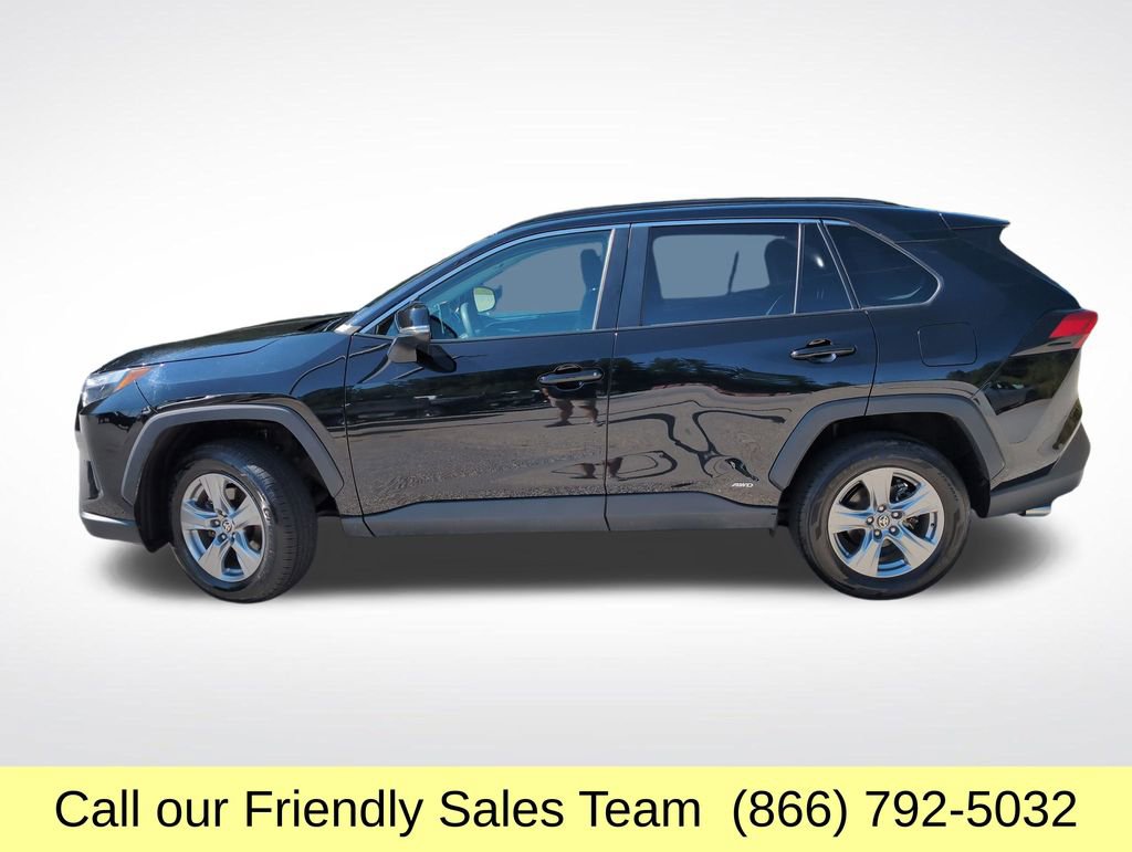Used 2024 Toyota RAV4 XLE with VIN 2T3RWRFV1RW203386 for sale in Kansas City