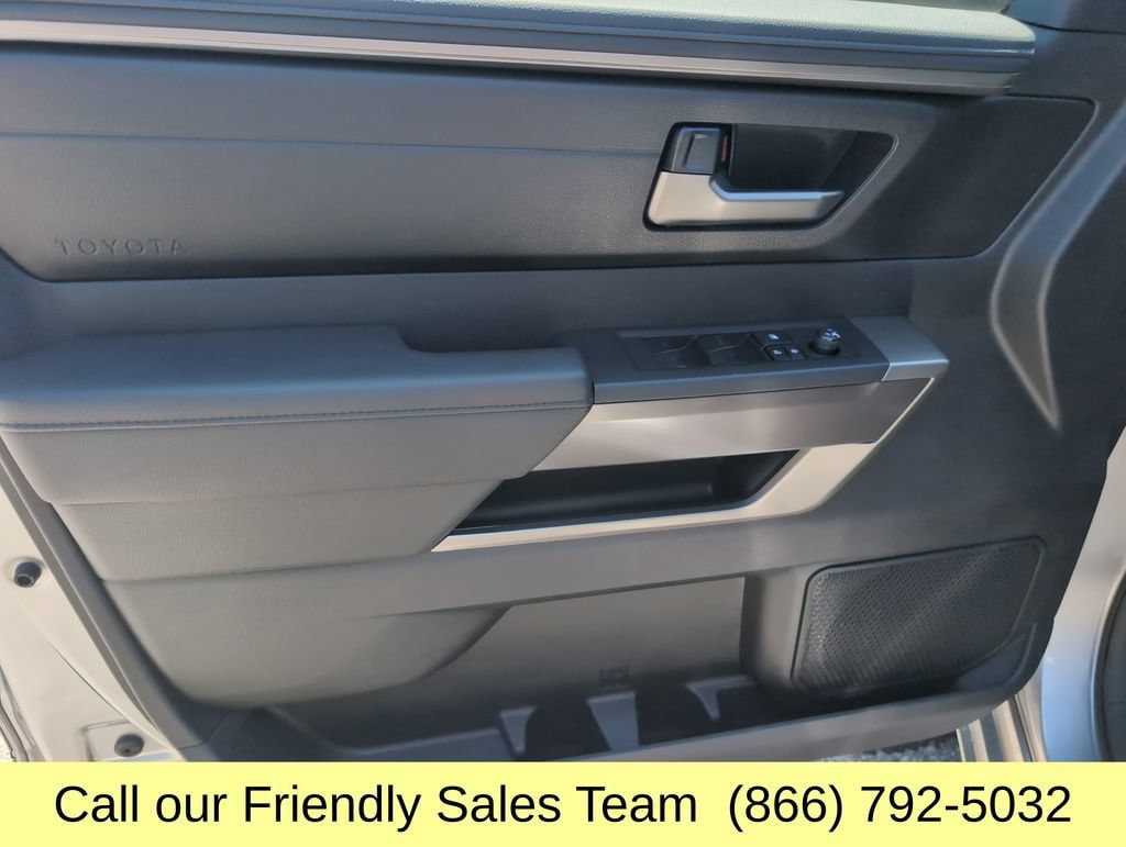 2026 Toyota Tundra SR5 - Photo 10