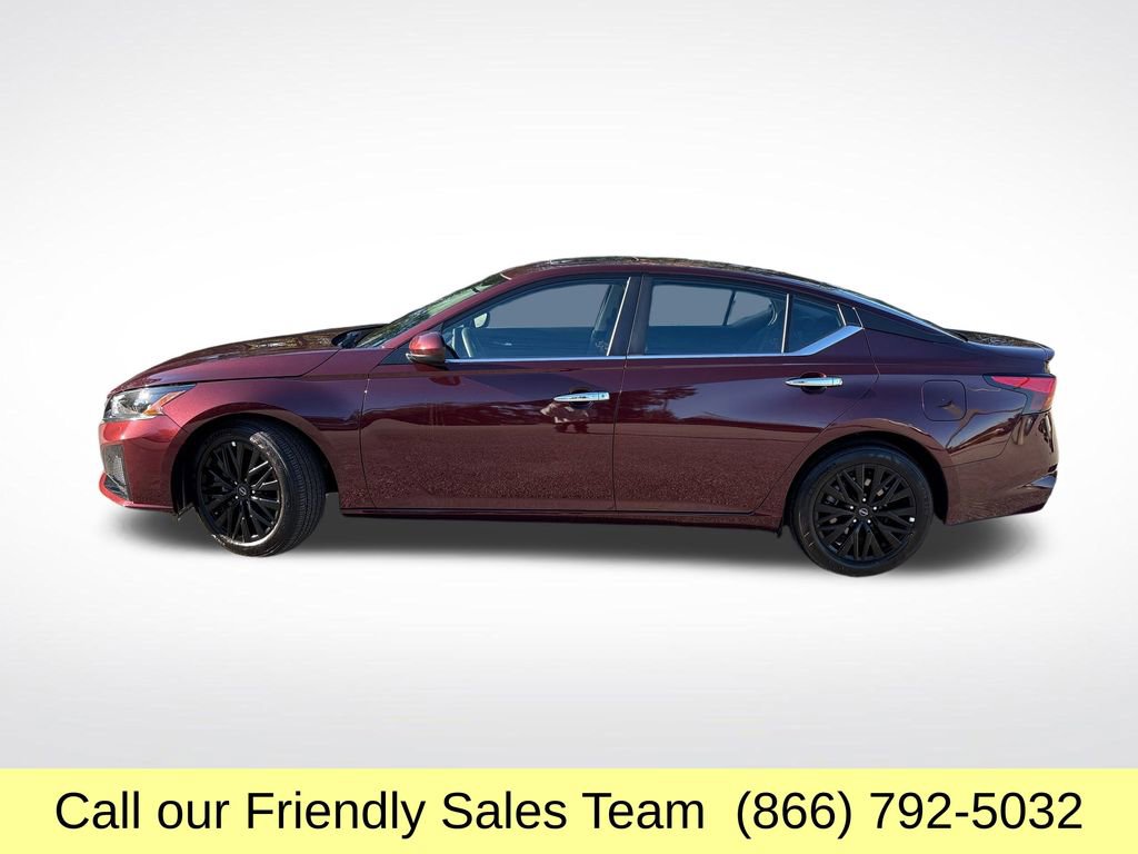 2025 Nissan Altima 2.5 SV photo 2