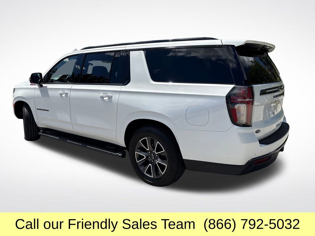 2021 Chevrolet Suburban Z71 photo 2