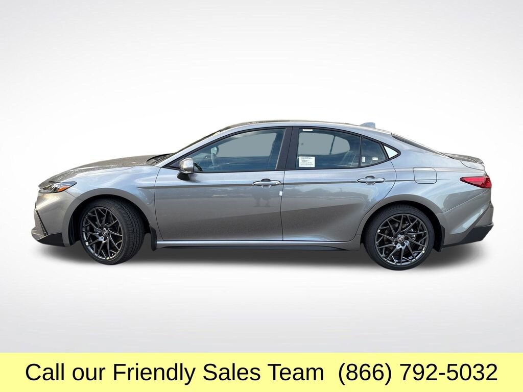 2026 Toyota Camry SE photo 2