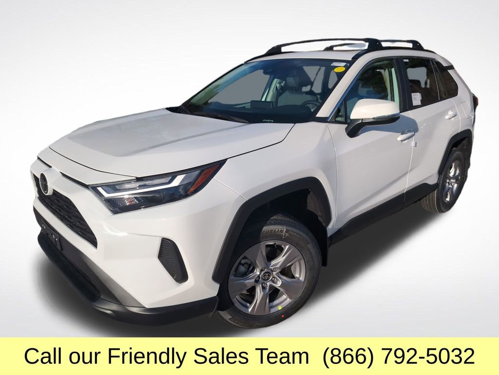 2025 Toyota RAV4 XLE's photo