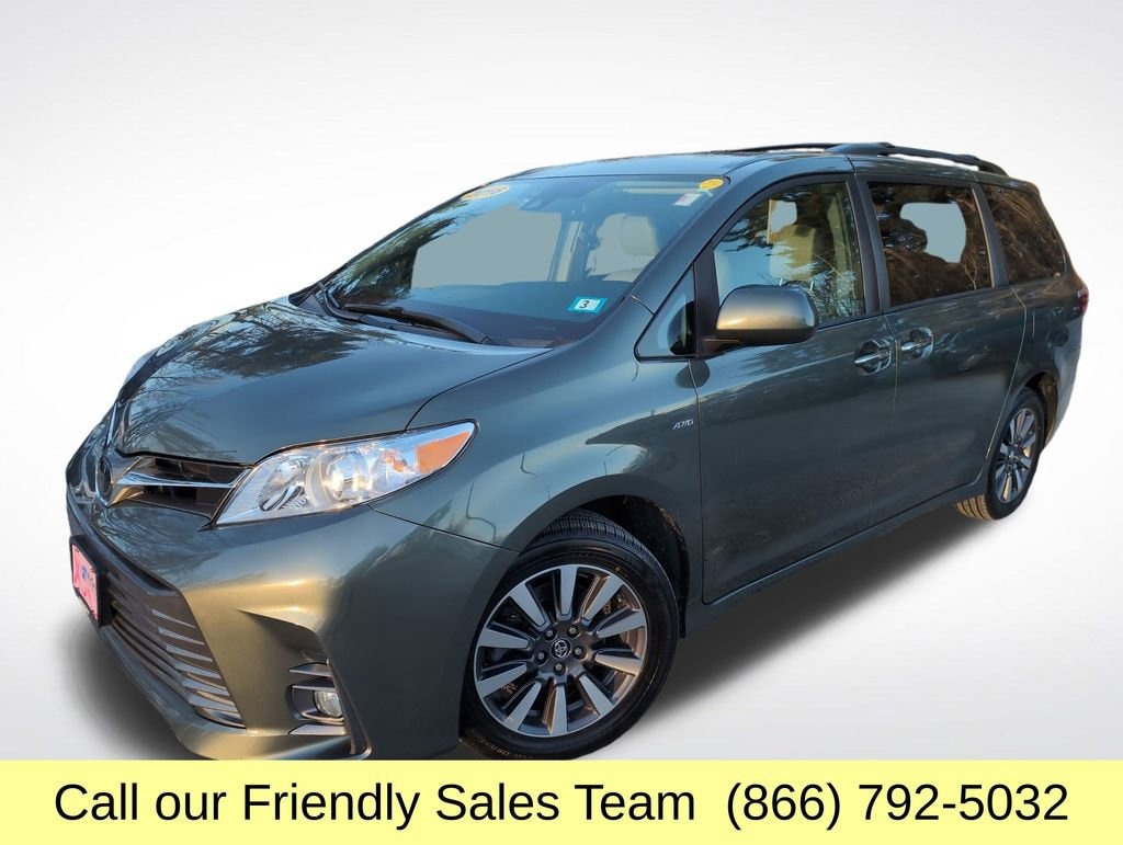 Used 2018 Toyota Sienna XLE Van Passenger Van