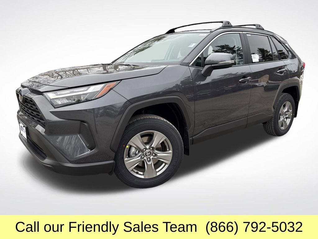 2025 Toyota RAV4 XLE's photo