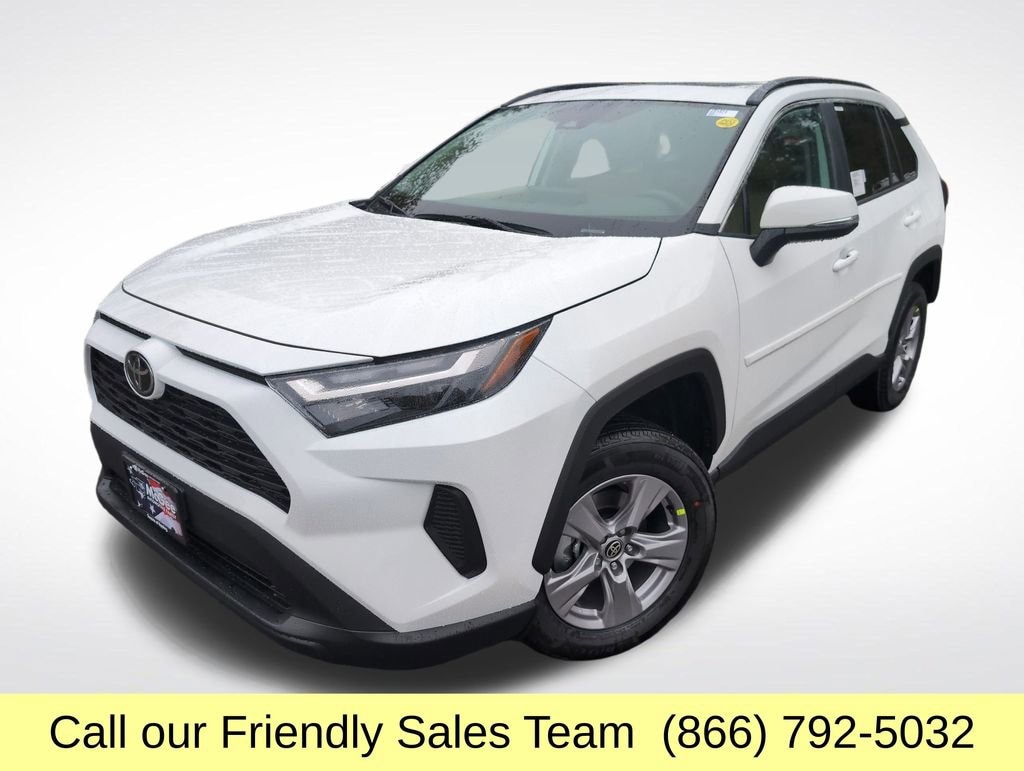 New 2025 Toyota RAV4 XLE XLE AWD SUV