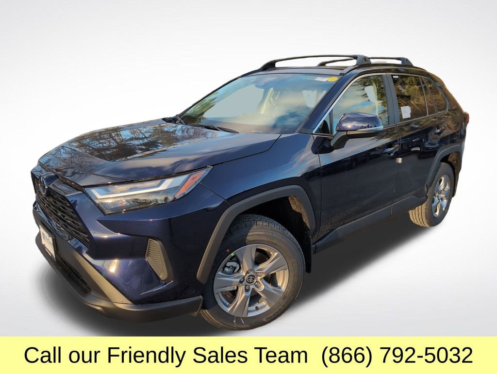 2025 Toyota RAV4 XLE's photo