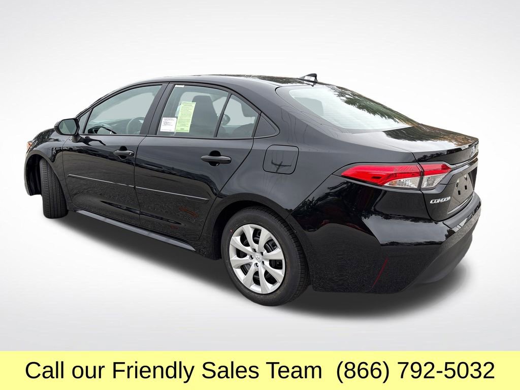 2026 Toyota Corolla LE photo 3