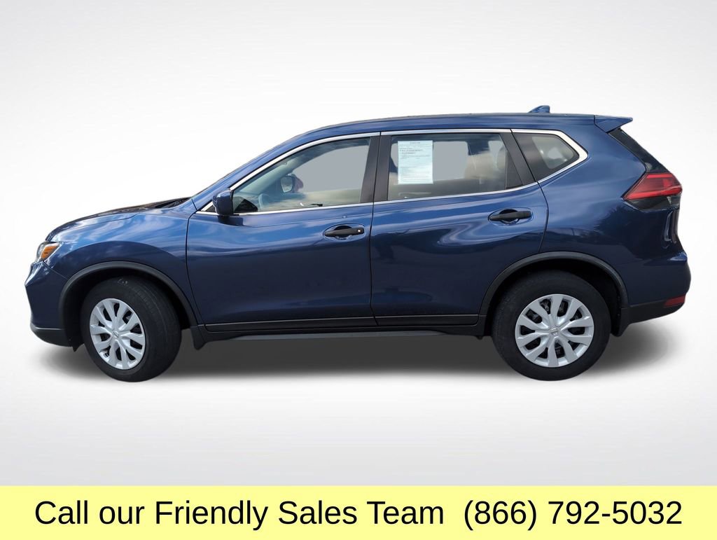 2017 Nissan Rogue S photo 2