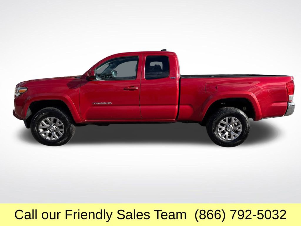 2016 Toyota Tacoma SR5 photo 2