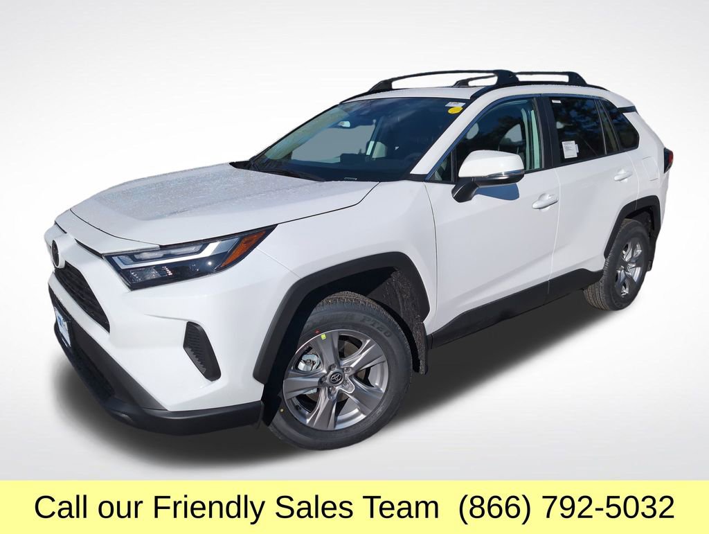 2025 Toyota RAV4 XLE's photo